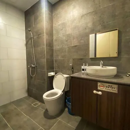 Daisy Suite Studio @ The Podium Kuching Exterior photo